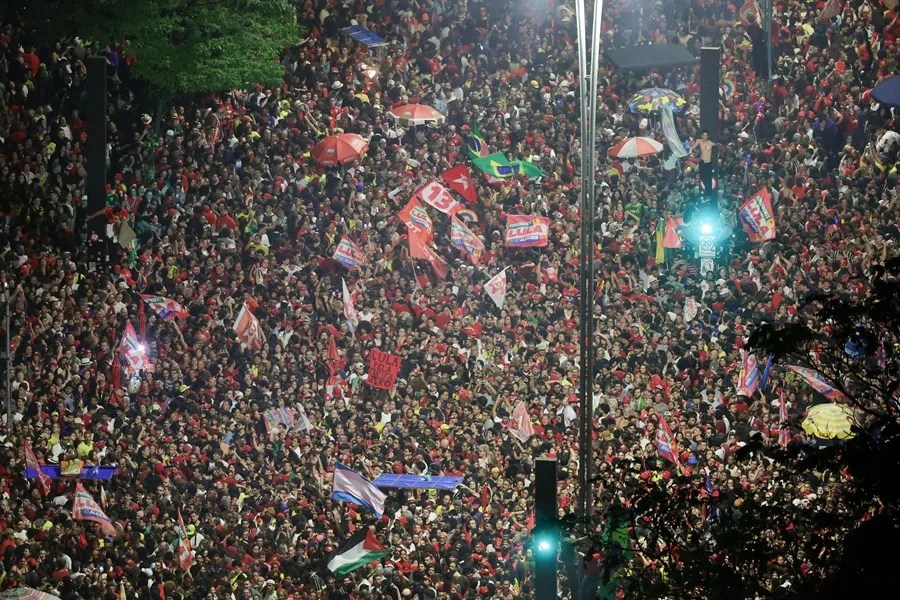 Lula da Silva gana las elecciones presidenciales en Brasil tras una remontada inédita ante Flávio Bolsonaro