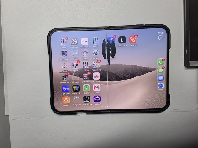 Apple investiga grietas en pantallas del iPhone Duo tras quejas de usuarios